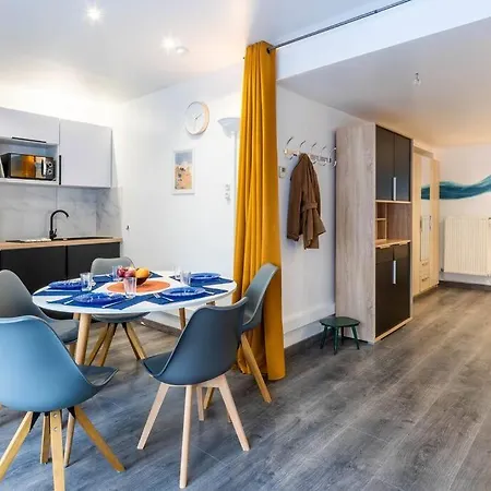 Aquabella, Spacieux, Depaysant Appartement *